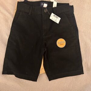 Boys Black Stretch Fabric Shorts size 6 The Children Place